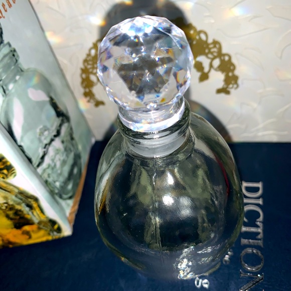 New In Box Crystal Head Vodka Empty Crystal Head Glass Decanter - Picture 5 of 16
